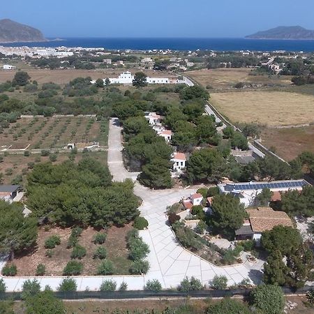 Appartamenti In Villa Senia Favignana Bagian luar foto